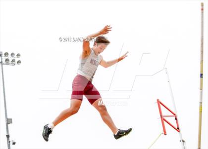 Thumbnail 1 in MSHSAA Class 5 Sectional (Pole Vault) photogallery.