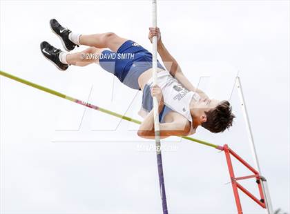 Thumbnail 2 in MSHSAA Class 5 Sectional (Pole Vault) photogallery.
