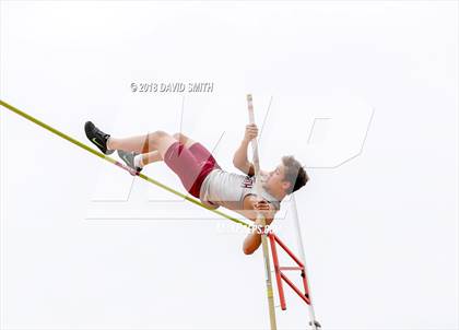Thumbnail 2 in MSHSAA Class 5 Sectional (Pole Vault) photogallery.