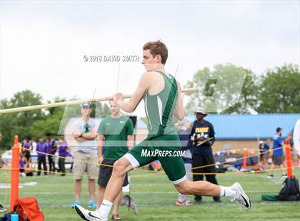 Thumbnail 3 in MSHSAA Class 5 Sectional (Pole Vault) photogallery.