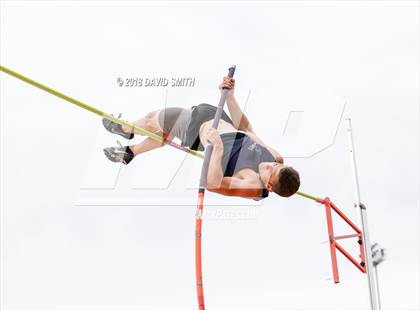 Thumbnail 2 in MSHSAA Class 5 Sectional (Pole Vault) photogallery.