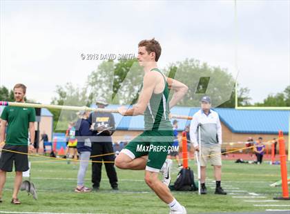 Thumbnail 2 in MSHSAA Class 5 Sectional (Pole Vault) photogallery.