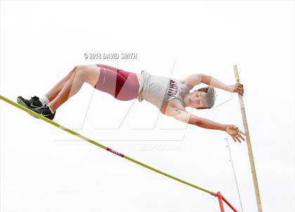 Thumbnail 2 in MSHSAA Class 5 Sectional (Pole Vault) photogallery.