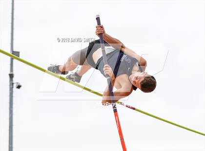 Thumbnail 3 in MSHSAA Class 5 Sectional (Pole Vault) photogallery.