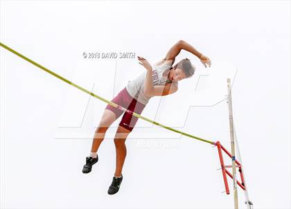 Thumbnail 3 in MSHSAA Class 5 Sectional (Pole Vault) photogallery.