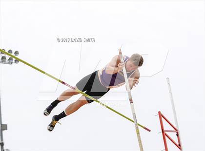 Thumbnail 3 in MSHSAA Class 5 Sectional (Pole Vault) photogallery.