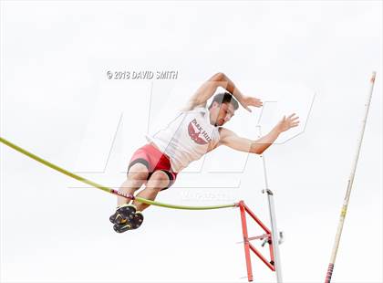 Thumbnail 1 in MSHSAA Class 5 Sectional (Pole Vault) photogallery.