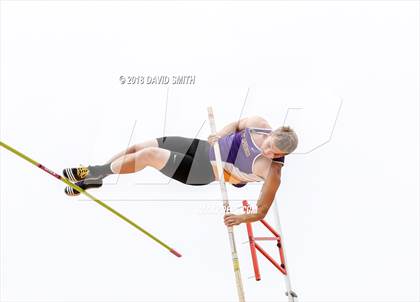 Thumbnail 1 in MSHSAA Class 5 Sectional (Pole Vault) photogallery.