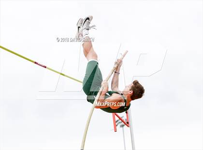 Thumbnail 1 in MSHSAA Class 5 Sectional (Pole Vault) photogallery.