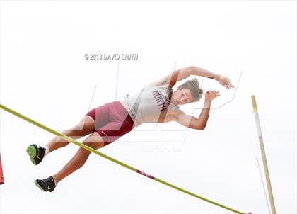 Thumbnail 1 in MSHSAA Class 5 Sectional (Pole Vault) photogallery.