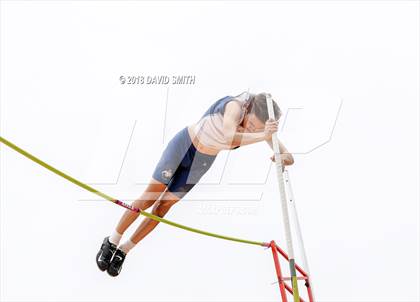 Thumbnail 2 in MSHSAA Class 5 Sectional (Pole Vault) photogallery.