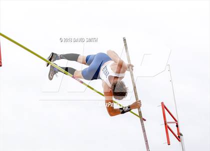 Thumbnail 2 in MSHSAA Class 5 Sectional (Pole Vault) photogallery.