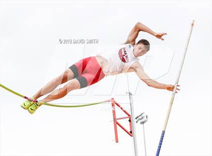 Thumbnail 1 in MSHSAA Class 5 Sectional (Pole Vault) photogallery.