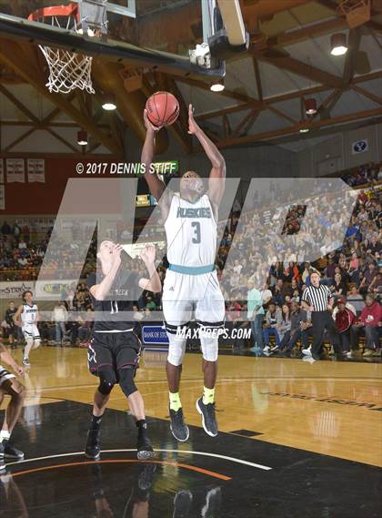 Thumbnail 2 in Sheldon vs. Woodcreek (CIF SJS D1 Final) photogallery.