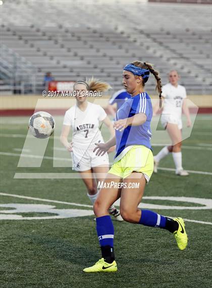 Thumbnail 2 in Austin vs. Alamo Heights (UIL 5A Quarterfinal) photogallery.