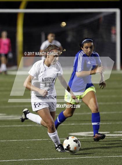 Thumbnail 1 in Austin vs. Alamo Heights (UIL 5A Quarterfinal) photogallery.