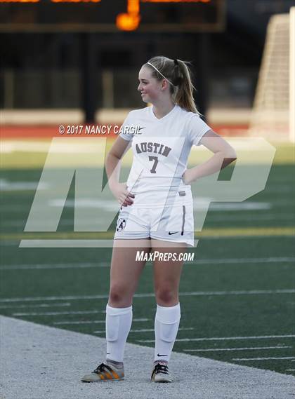 Thumbnail 3 in Austin vs. Alamo Heights (UIL 5A Quarterfinal) photogallery.