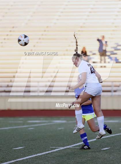 Thumbnail 2 in Austin vs. Alamo Heights (UIL 5A Quarterfinal) photogallery.