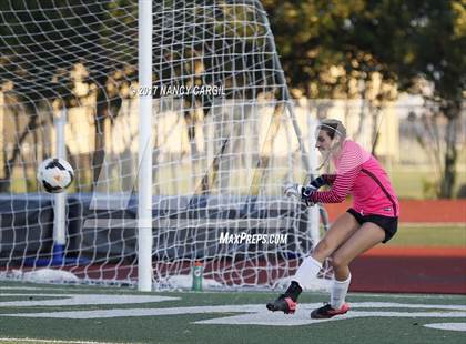Thumbnail 1 in Austin vs. Alamo Heights (UIL 5A Quarterfinal) photogallery.