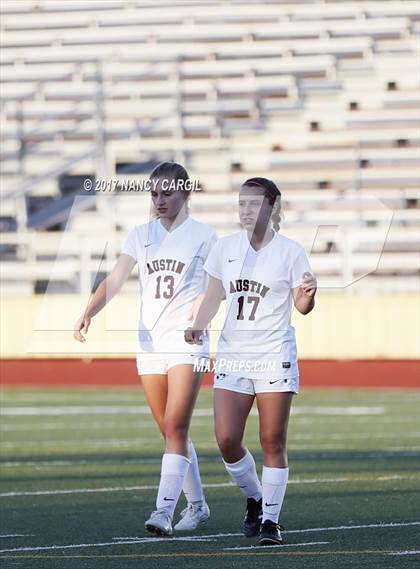 Thumbnail 2 in Austin vs. Alamo Heights (UIL 5A Quarterfinal) photogallery.