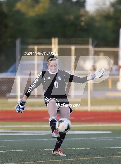 Thumbnail 3 in Austin vs. Alamo Heights (UIL 5A Quarterfinal) photogallery.