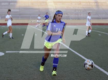 Thumbnail 1 in Austin vs. Alamo Heights (UIL 5A Quarterfinal) photogallery.