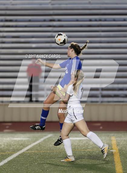 Thumbnail 2 in Austin vs. Alamo Heights (UIL 5A Quarterfinal) photogallery.