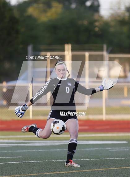 Thumbnail 2 in Austin vs. Alamo Heights (UIL 5A Quarterfinal) photogallery.
