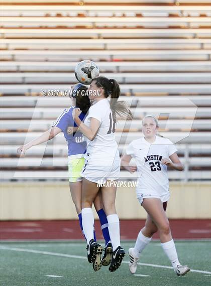 Thumbnail 2 in Austin vs. Alamo Heights (UIL 5A Quarterfinal) photogallery.