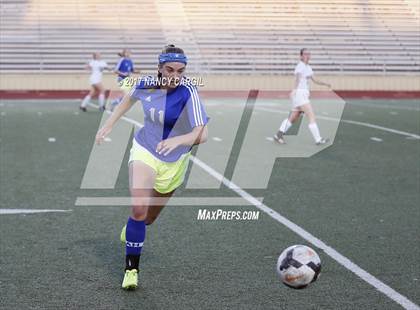 Thumbnail 3 in Austin vs. Alamo Heights (UIL 5A Quarterfinal) photogallery.