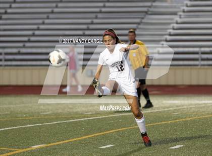 Thumbnail 1 in Austin vs. Alamo Heights (UIL 5A Quarterfinal) photogallery.