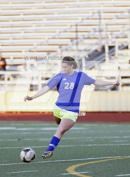 Thumbnail 2 in Austin vs. Alamo Heights (UIL 5A Quarterfinal) photogallery.