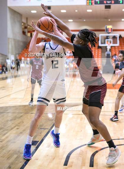 Thumbnail 3 in Lewisville vs. Keller (UIL Basketball 6A Area) photogallery.