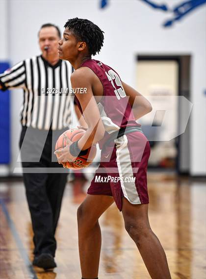 Thumbnail 2 in A&M Consolidated vs Mumford (Cotton Christmas Classic) photogallery.