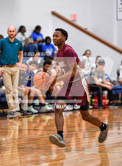 Thumbnail 1 in A&M Consolidated vs Mumford (Cotton Christmas Classic) photogallery.