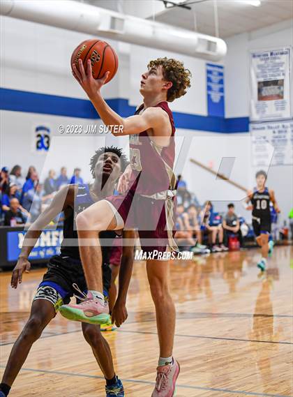 Thumbnail 2 in A&M Consolidated vs Mumford (Cotton Christmas Classic) photogallery.