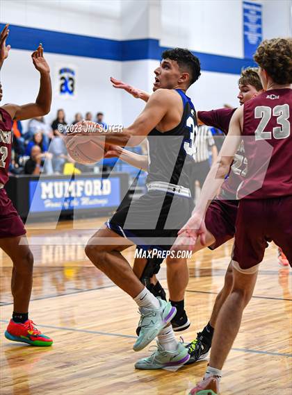 Thumbnail 2 in A&M Consolidated vs Mumford (Cotton Christmas Classic) photogallery.