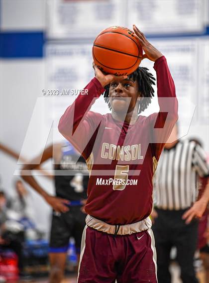 Thumbnail 2 in A&M Consolidated vs Mumford (Cotton Christmas Classic) photogallery.