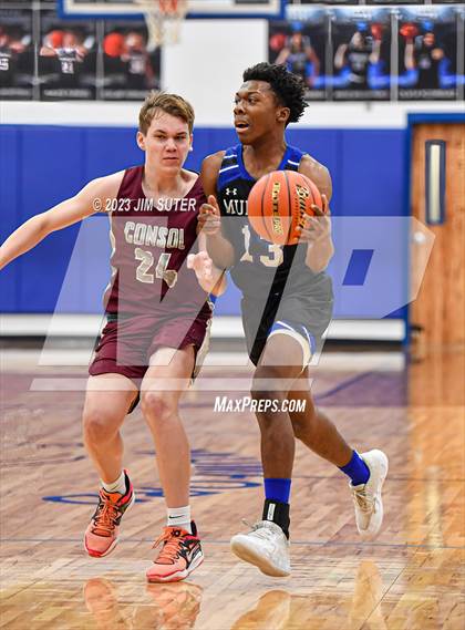 Thumbnail 2 in A&M Consolidated vs Mumford (Cotton Christmas Classic) photogallery.