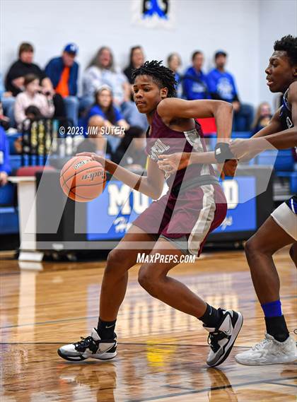 Thumbnail 3 in A&M Consolidated vs Mumford (Cotton Christmas Classic) photogallery.