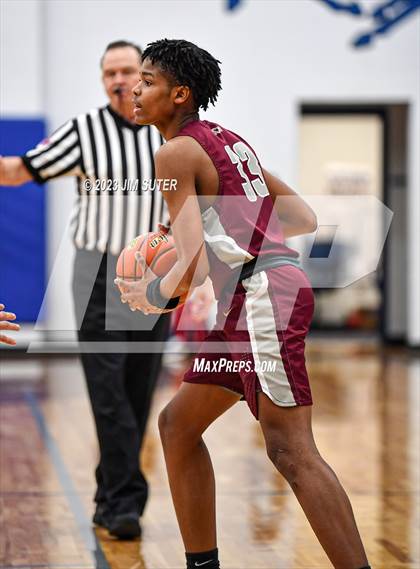 Thumbnail 3 in A&M Consolidated vs Mumford (Cotton Christmas Classic) photogallery.