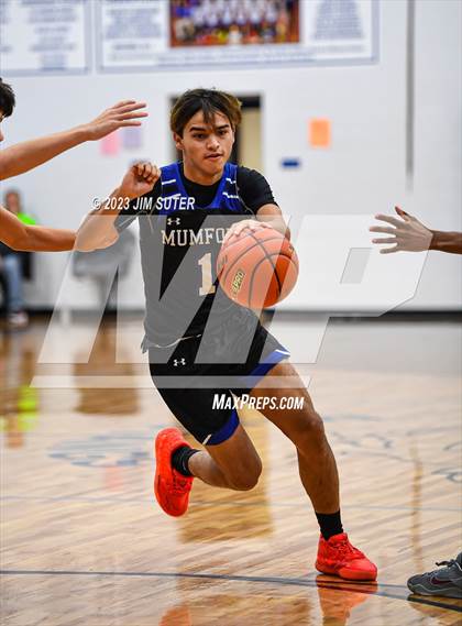 Thumbnail 1 in A&M Consolidated vs Mumford (Cotton Christmas Classic) photogallery.