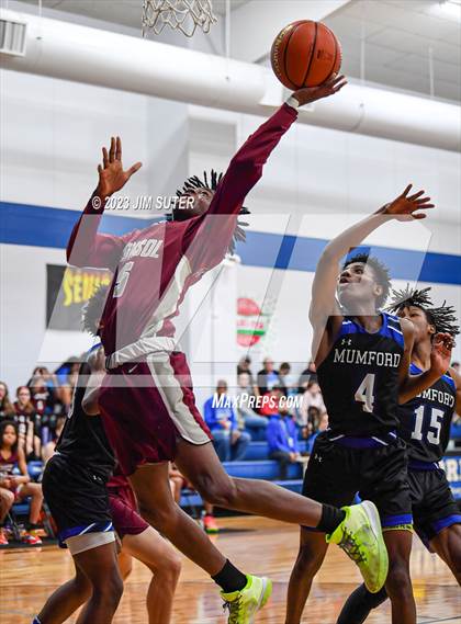 Thumbnail 3 in A&M Consolidated vs Mumford (Cotton Christmas Classic) photogallery.