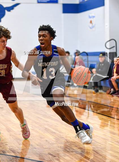 Thumbnail 3 in A&M Consolidated vs Mumford (Cotton Christmas Classic) photogallery.
