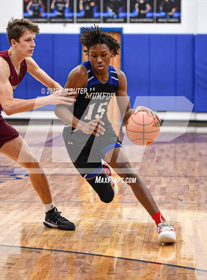 Thumbnail 1 in A&M Consolidated vs Mumford (Cotton Christmas Classic) photogallery.