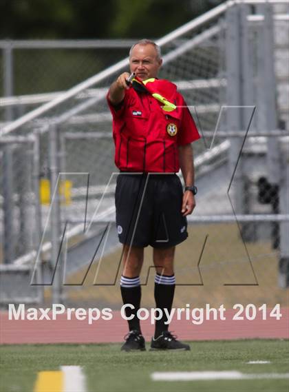 Thumbnail 3 in Amador vs. Capital Christian (CIF SJS D6 Final) photogallery.