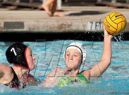 Thumbnail 2 in Drake vs Monte Vista (Acalanes Invitational) photogallery.