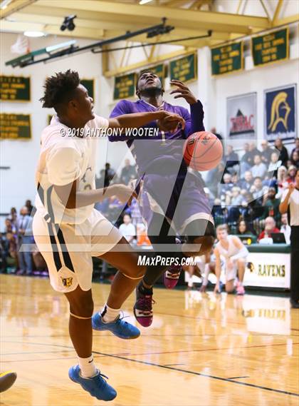 Thumbnail 2 in Carmel Christian vs Village Christian Academy (NCISAA 3A Championship) photogallery.