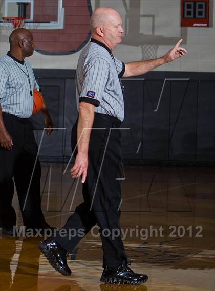Thumbnail 3 in Pearce vs. Dobie (McDonald's Texas Invitational) photogallery.