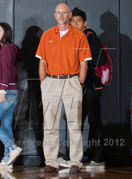 Thumbnail 1 in Pearce vs. Dobie (McDonald's Texas Invitational) photogallery.